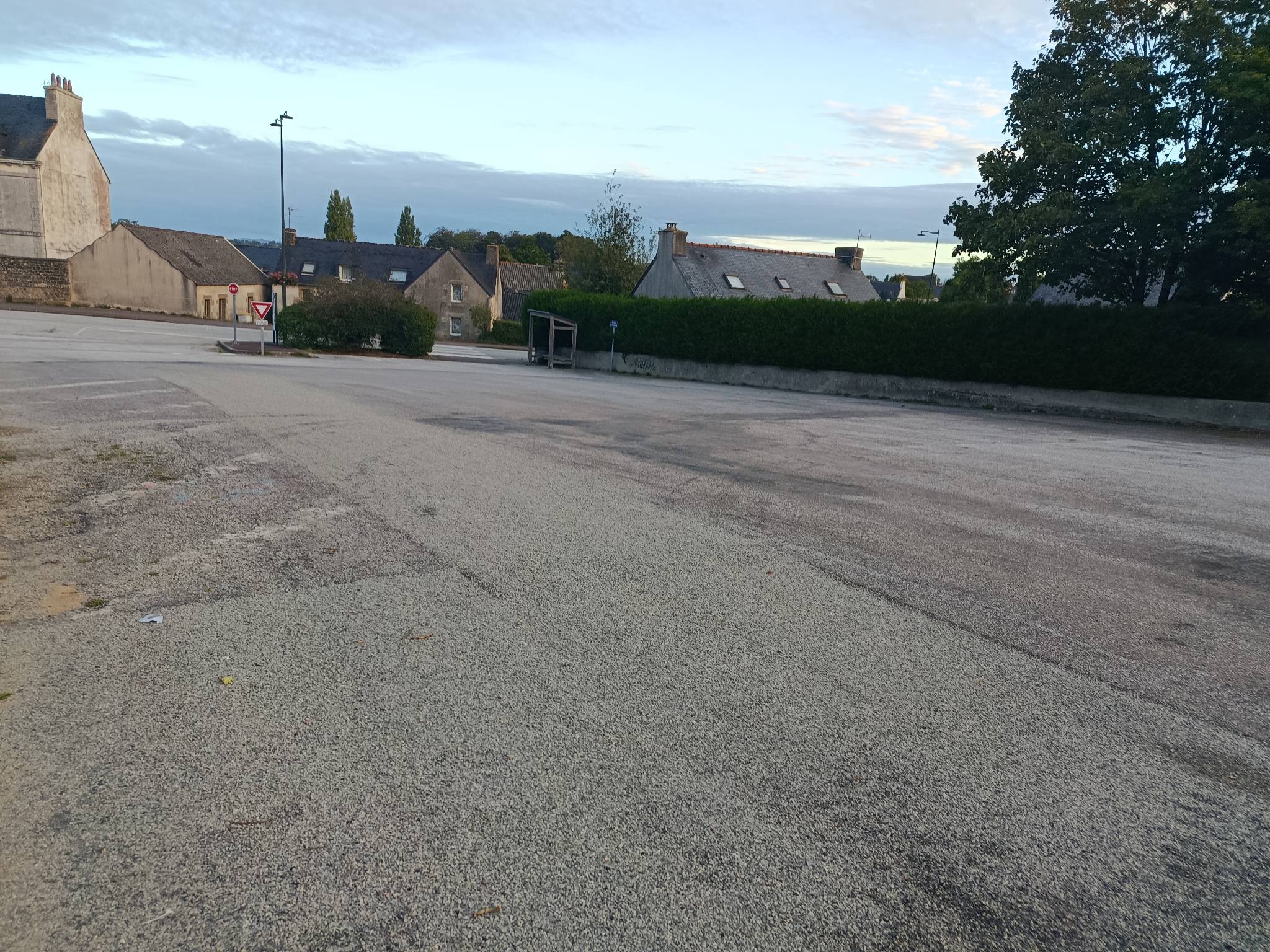 Parking du gymnase de Kervern — photo 3