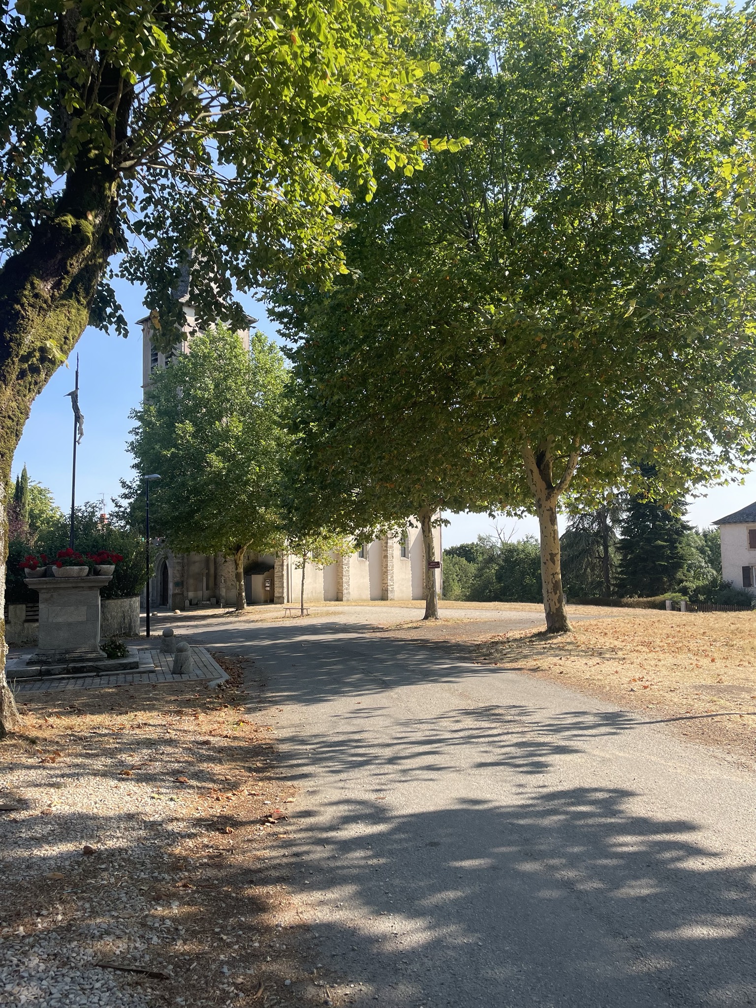 Parking — photo 1