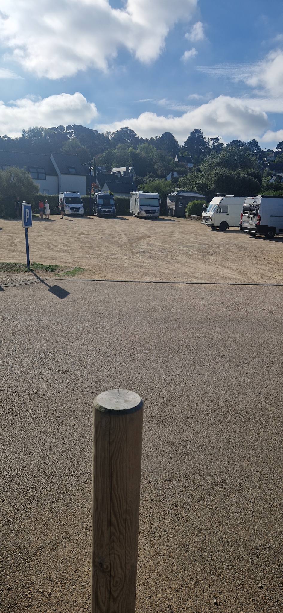 parking — photo 1