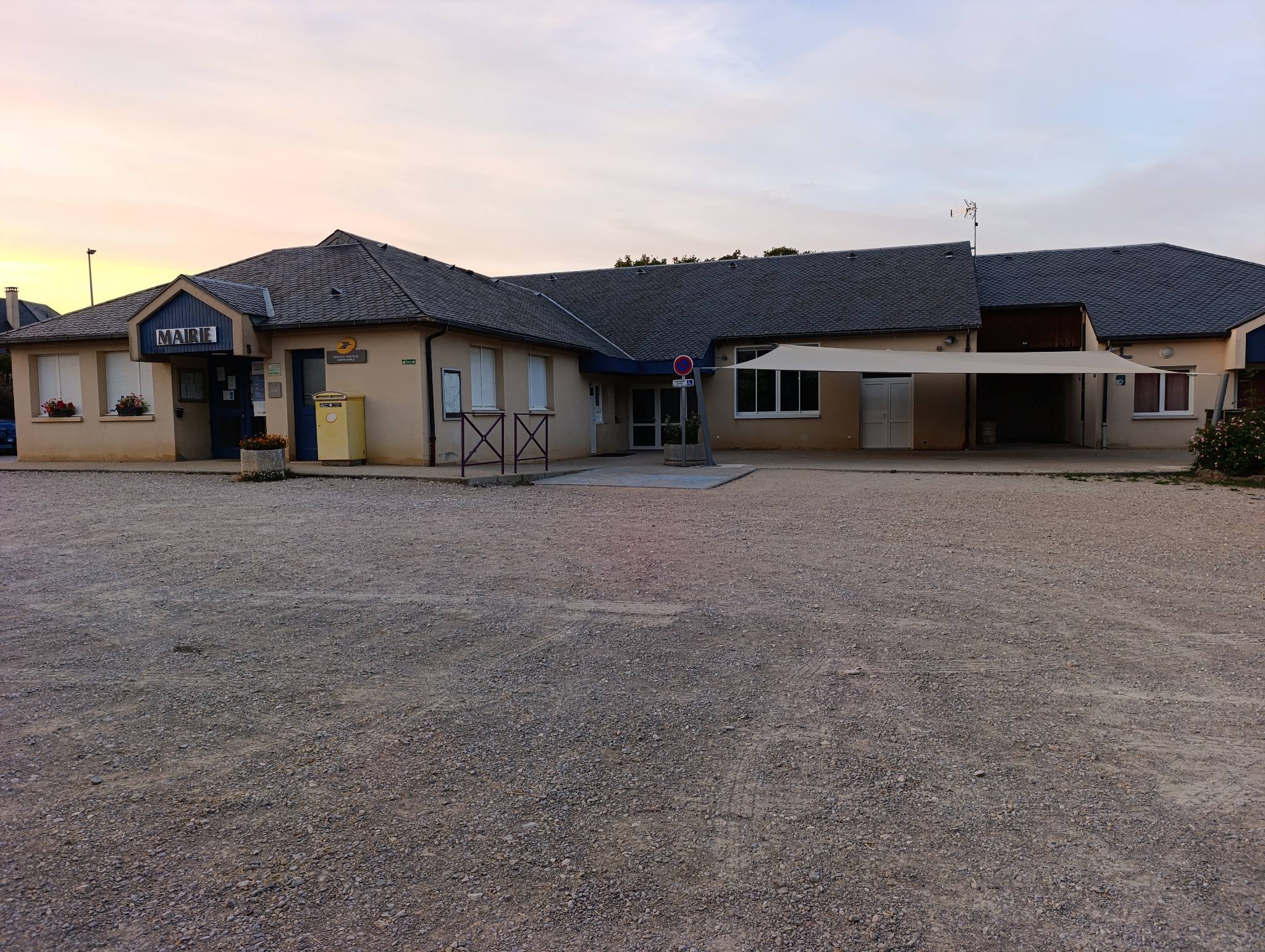 mairie — photo 1